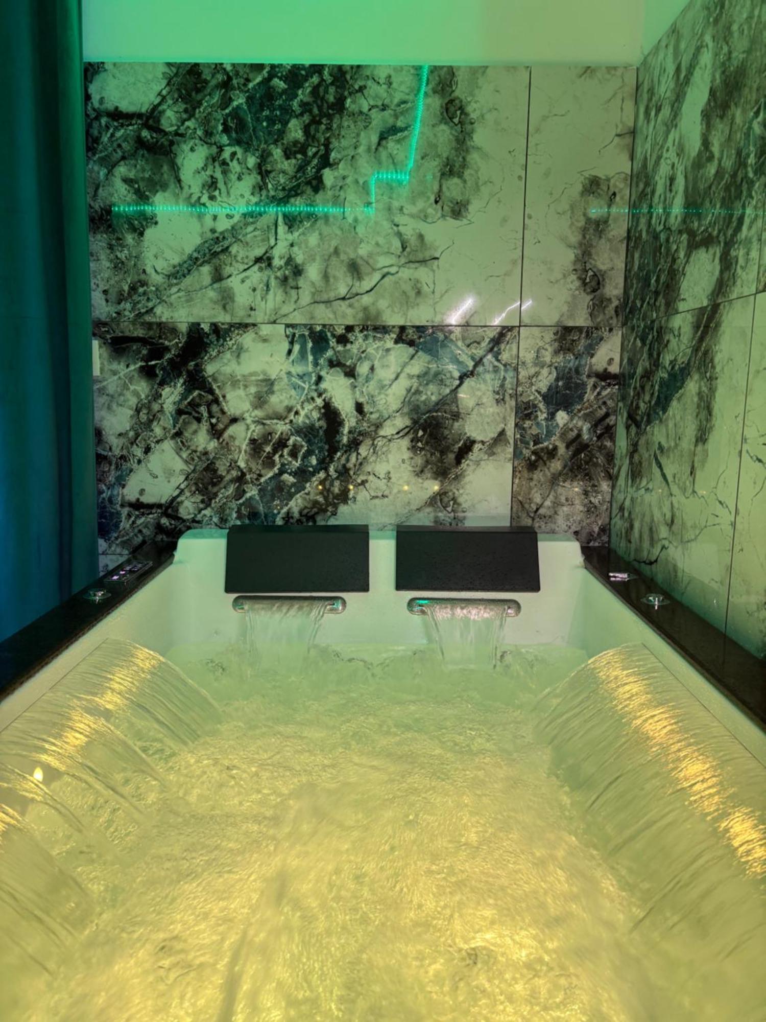 Studio Avec Jaccuzzi Saintry-sur-Seine Luaran gambar